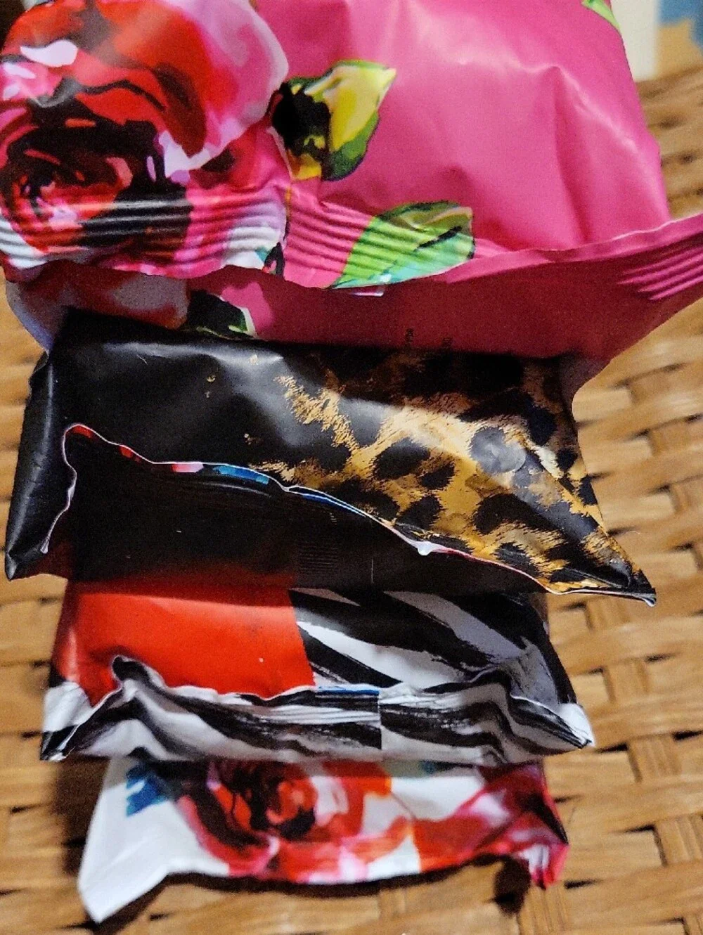 Betsey Johnson Floral & Black 4-Pack Cleansing Facial Wipes